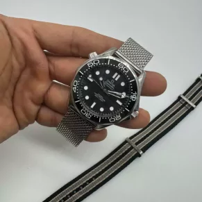 Relógio Ômega em aço 904L com cristal safira para revenda no atacado