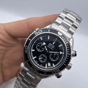 Relógio Premium Ômega com caixa simples e vedação à prova para revenda no atacado