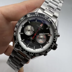 Relógio Tag Heuer Carrera com design sofisticado para revenda no atacado