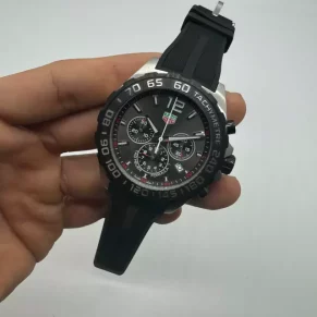 Relógio Tag Heuer com design premium e função cronógrafo para revenda no atacado