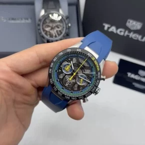 Relógio Tag Heuer Senna em aço e silicone para revenda no atacado