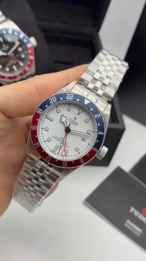 Relógio Tudor Black Bay GMT em aço 904L para revenda no atacado