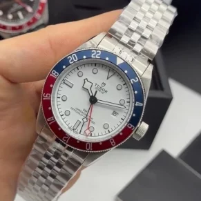 Relógio Tudor Black Bay GMT em aço 904L para revenda no atacado