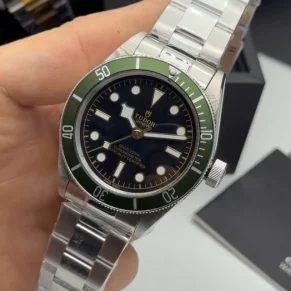 Relógio Tudor Black Bay para revenda no atacado